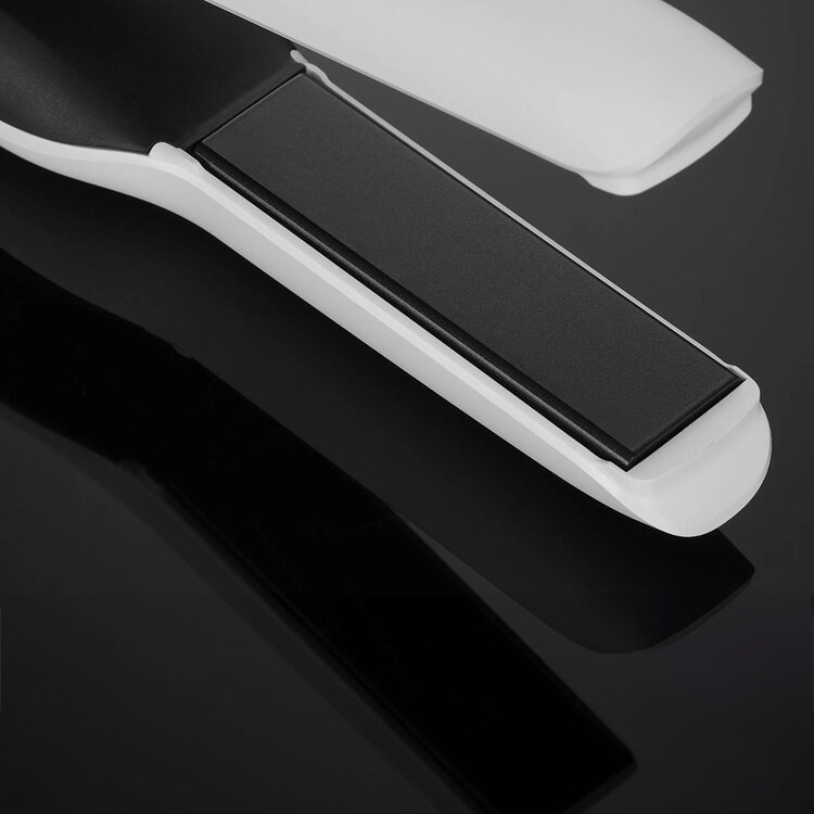 GHD Good Hair Day Unplugged | Cordless Flat Iron Styler (0.88") — On-The-Go Smoothing