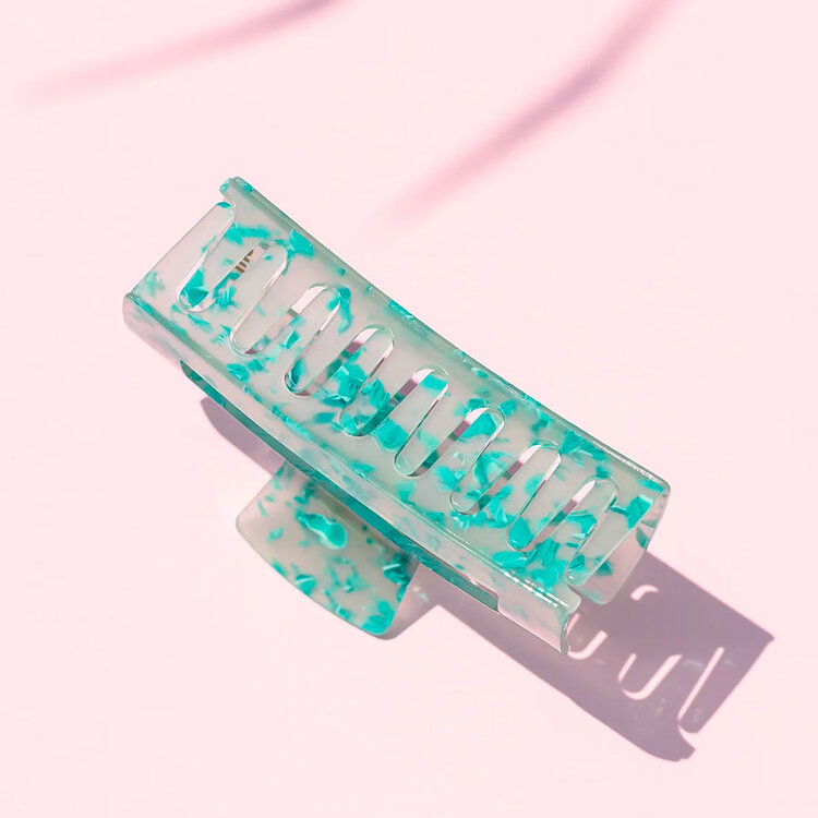 PIXIE WOO Large Claw Clip – holds your hairstyle in style and comfort