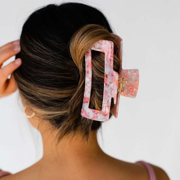 PIXIE WOO Large Claw Clip – holds your hairstyle in style and comfort