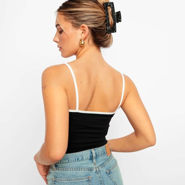 PIXIE WOO Large Claw Clip – holds your hairstyle in style and comfort