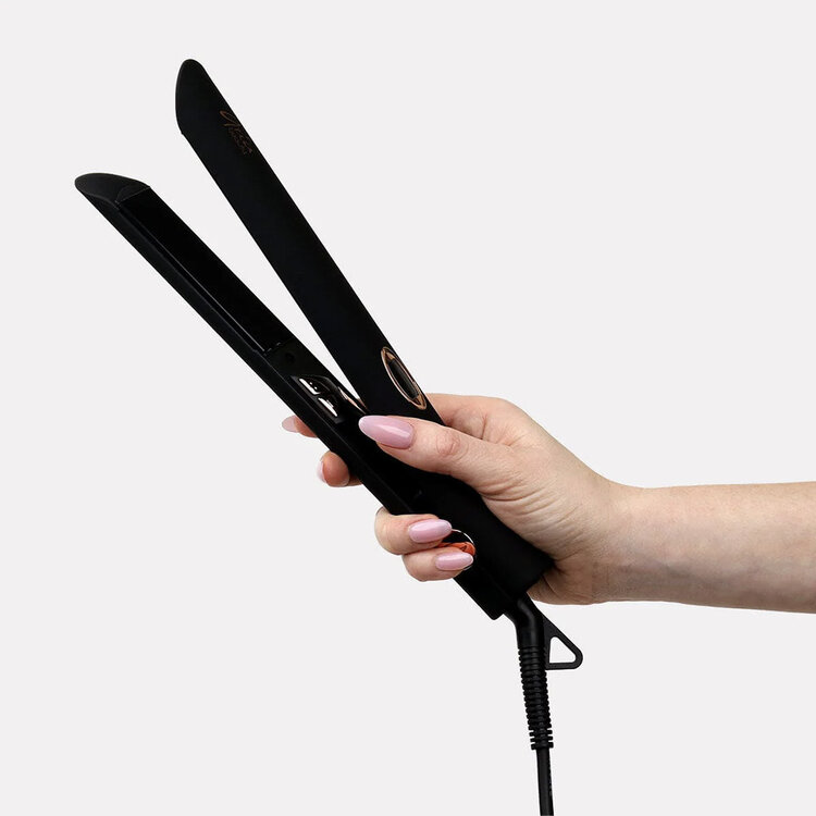 ARIA Beauty 1" Digital Straightener | Black - Precise Smoothing and Shiny Finish