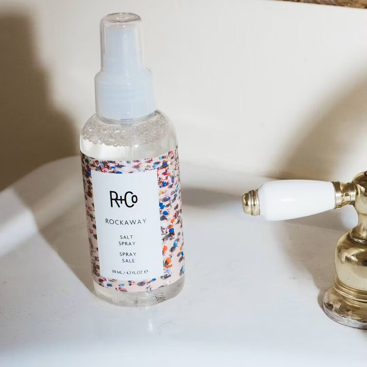 R+Co Rockaway | Spray Salé - Texture Plage et Volume Naturel
