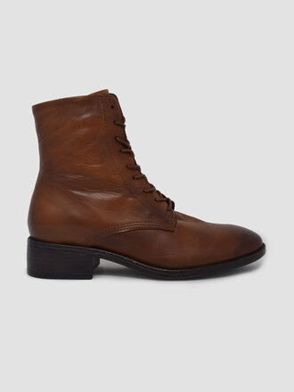 Sale Head Over Heels