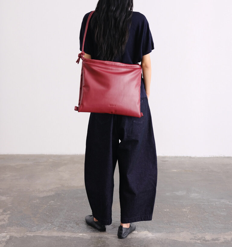Ölend ÖLEND FOLDED BAG VEGAN LEATHER CHERRY