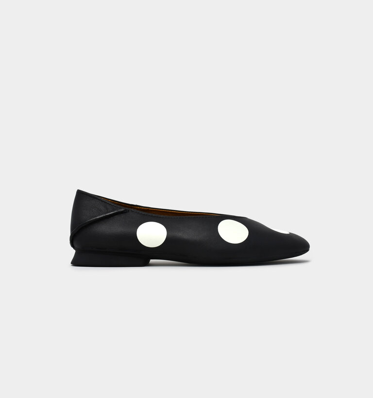 Camper CAMPER CASI MYRA FLATS BLACK/WHITE DOTS