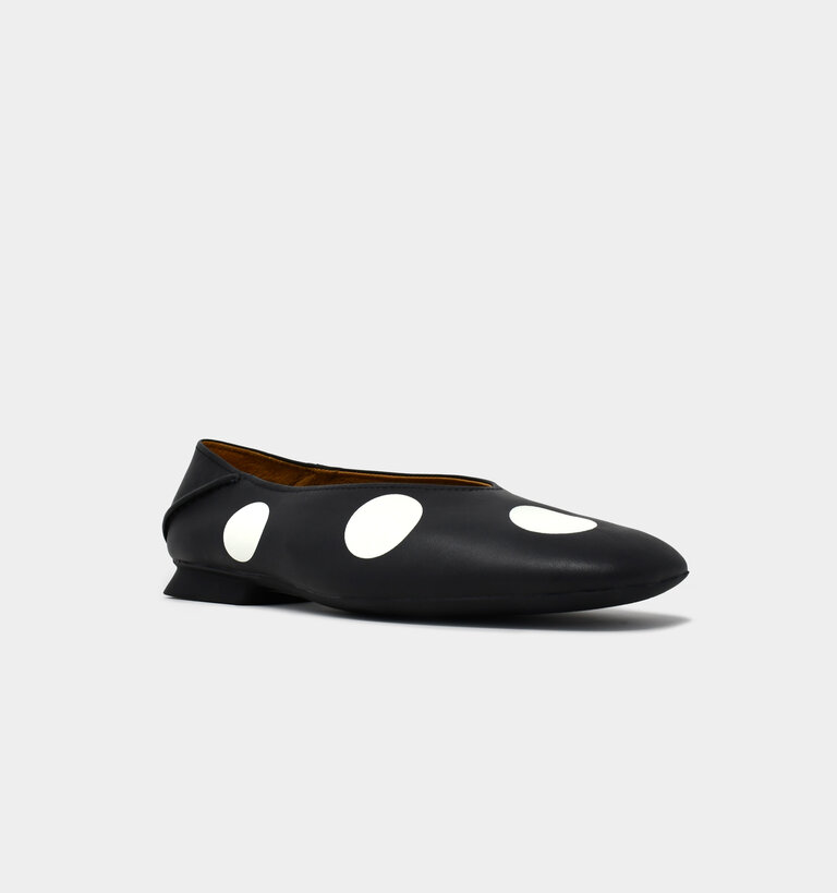 Camper CAMPER CASI MYRA FLATS BLACK/WHITE DOTS