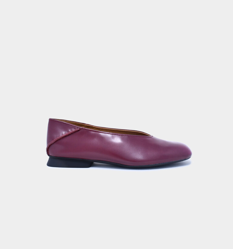 Camper CAMPER CASI MYRA FLATS GLOSSY BURGUNDY