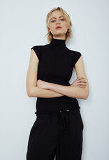 Mélissa Nepton Lillian