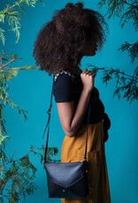 Kazak Yupik noir tressé Kazak Yupik noir tressé