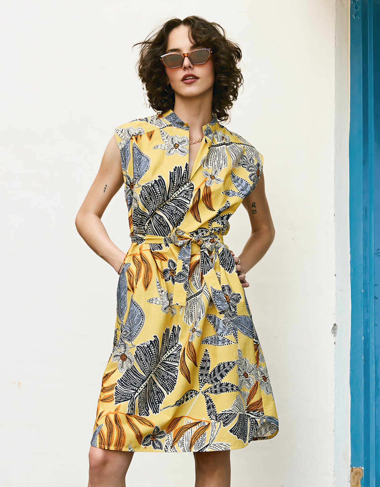 Dagg & Stacey Robe Mowat