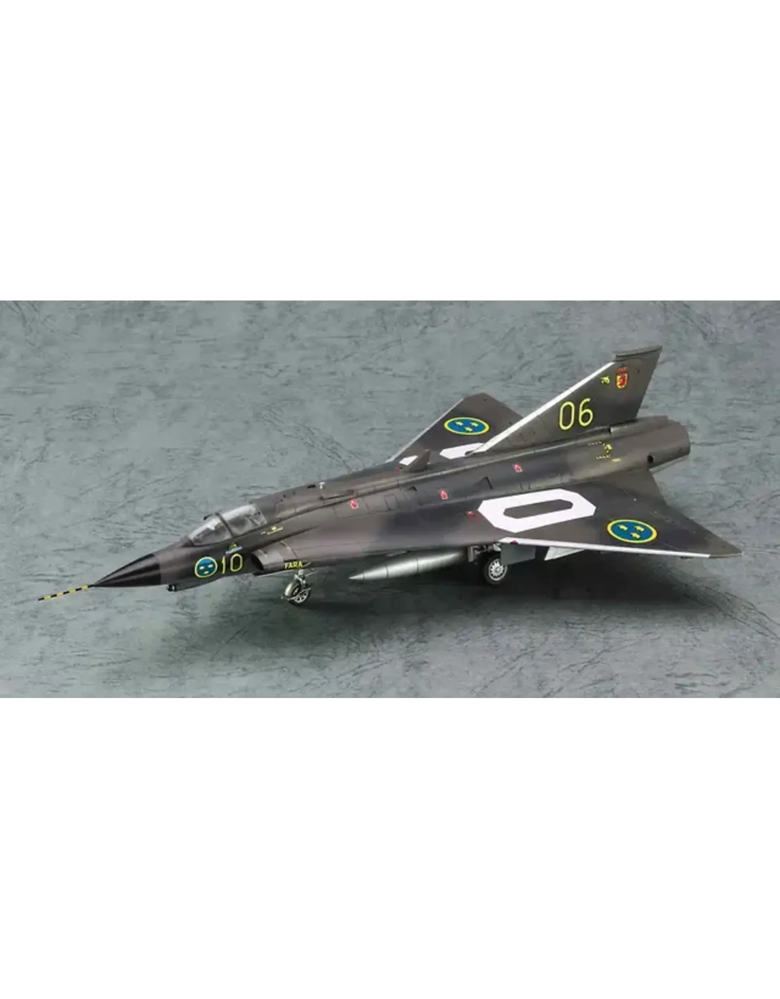 Bandai Draken J35F Plastic Model Kit (1:72)