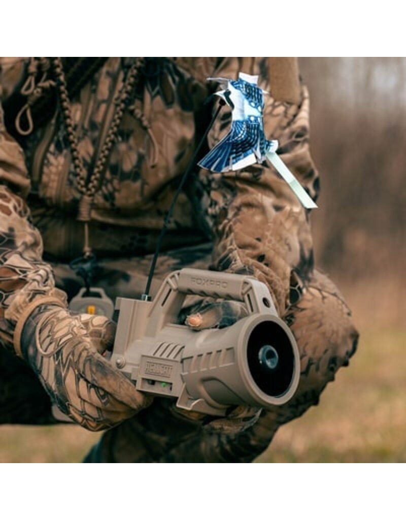 FOXPRO FOXPRO HELLCAT GAME CALL INCLUDING DECOY AND TX433 REMOTE
