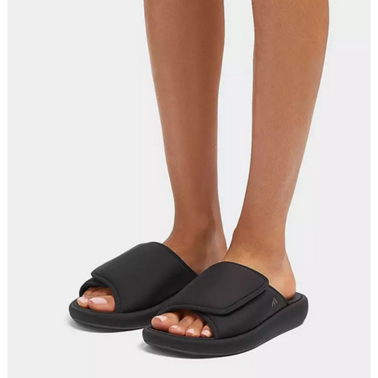 FitFlop iQushion Adjustable Water-Resistant Knit Pool Slides