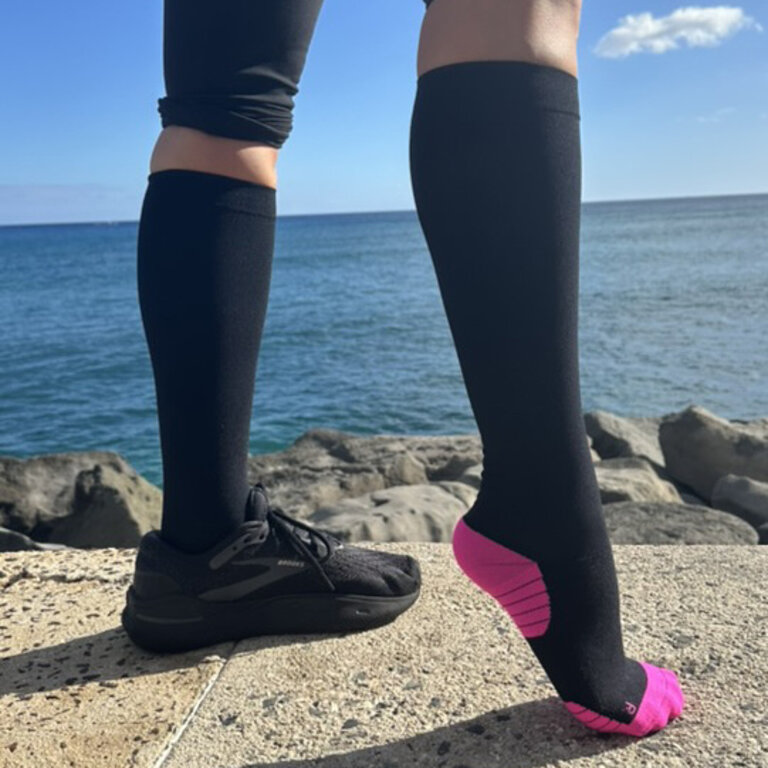 UFS UFS Athletic Knee High Compression Socks 20-30mmHg