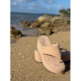 FitFlop PLATFFORMS Wedge Toe-Post Sandals