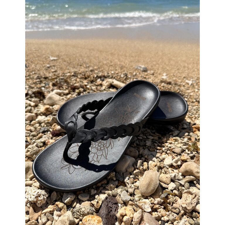 OluKai Lei