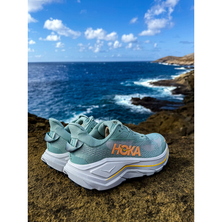 HOKA Women's Challenger 8