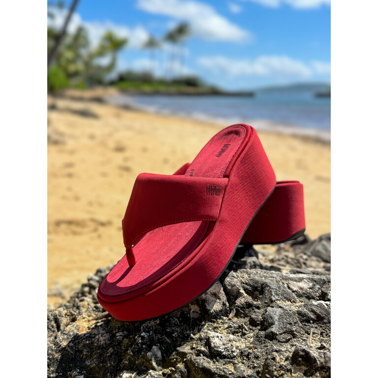 FitFlop PLATFFORMS Wedge Toe-Post Sandals