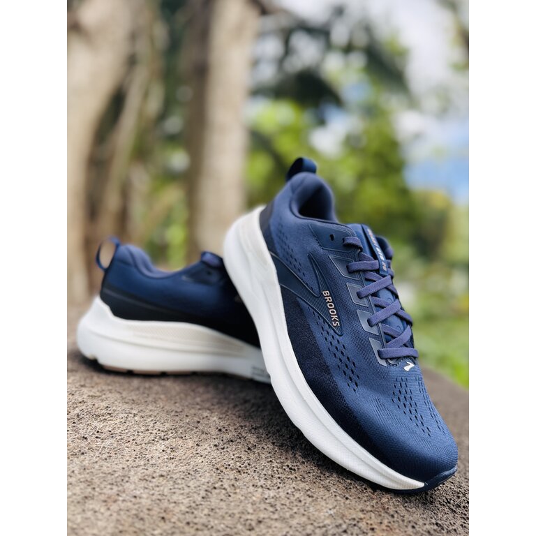 Brooks Beast GTS 26