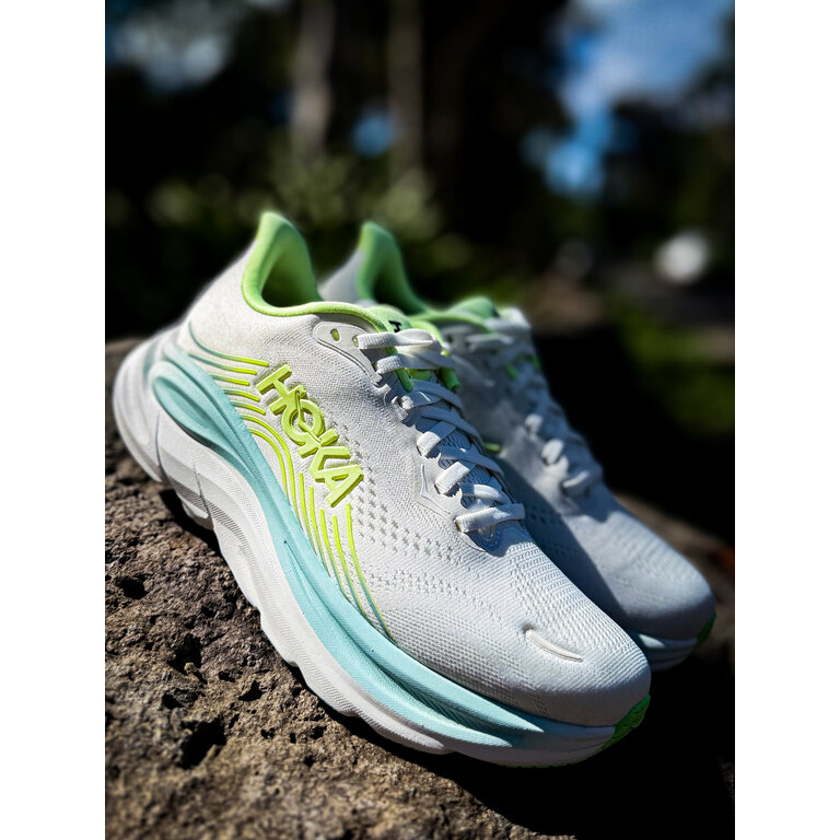 HOKA Women's Clifton 11