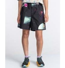 ELEMENT Solar Wander Short