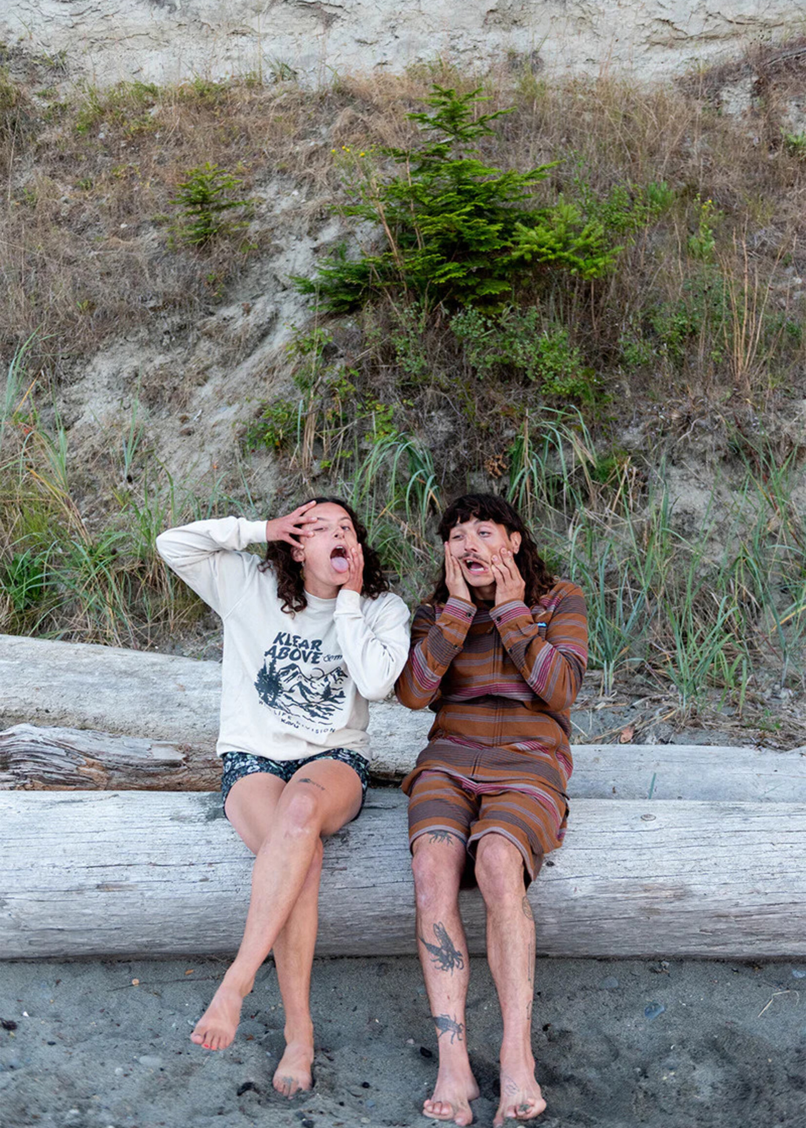 KAVU Unisex Core Crewneck Sweater