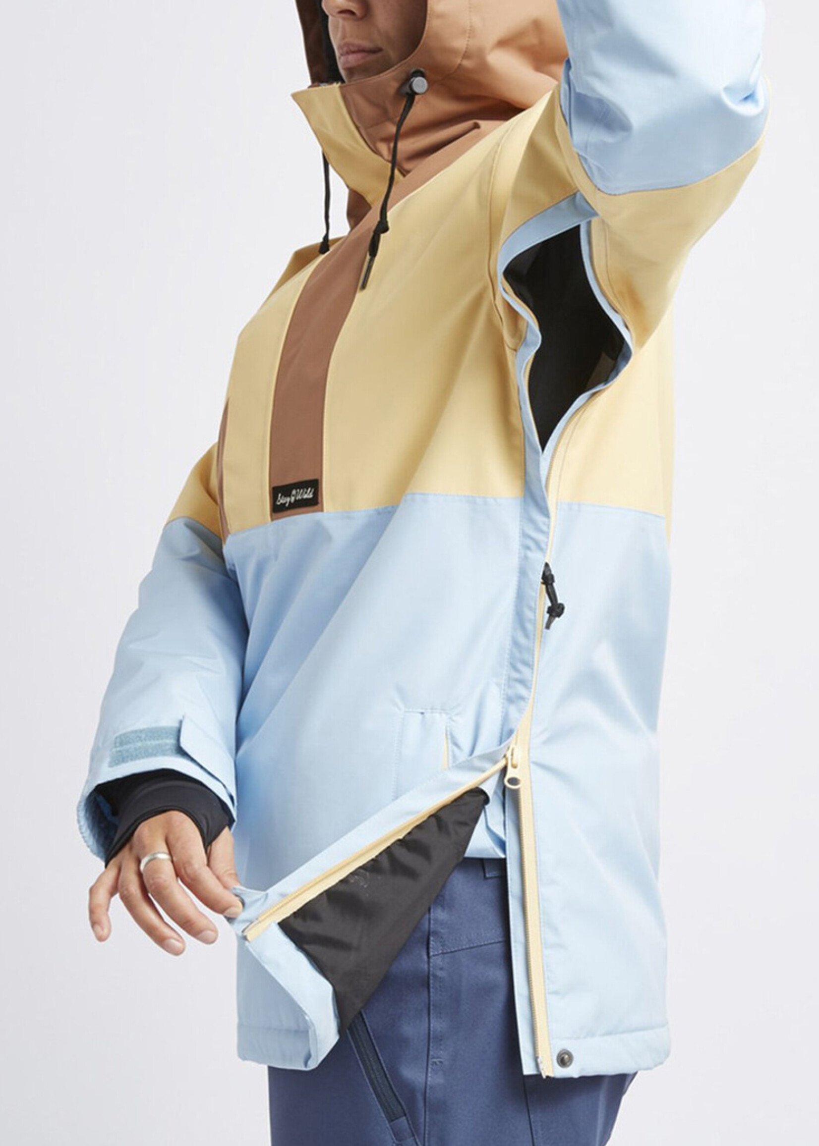 Air Blaster Lady Trenchover