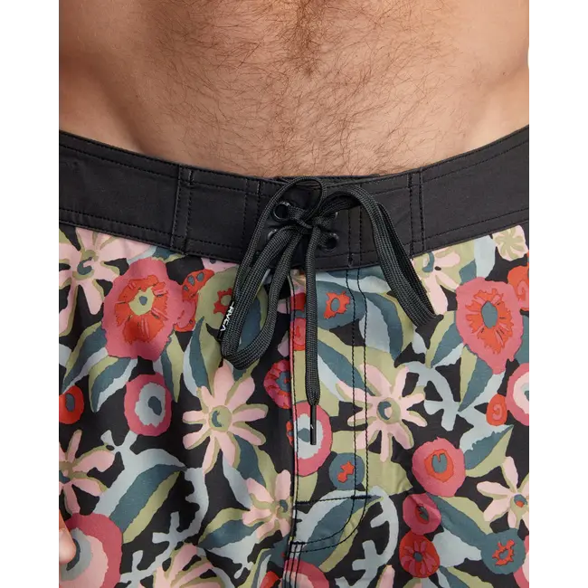 RVCA Men's Eastern 18" Boardshort | Multi Black