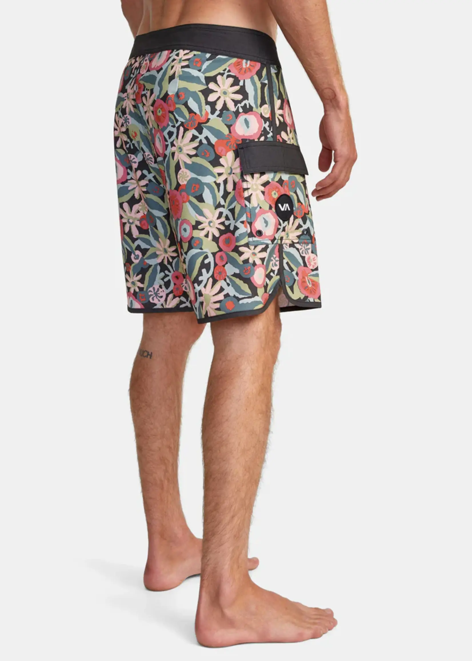 RVCA Men's Eastern 18" Boardshort | Multi Black