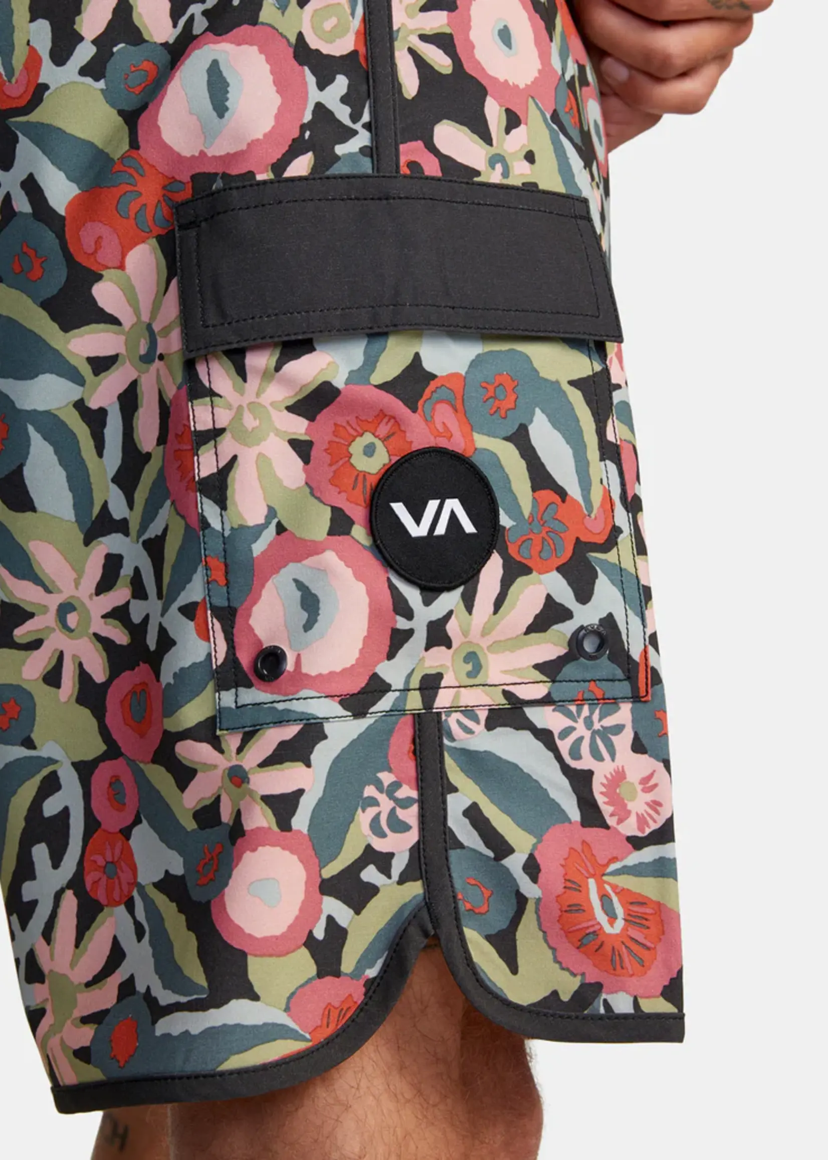 RVCA Men's Eastern 18" Boardshort | Multi Black