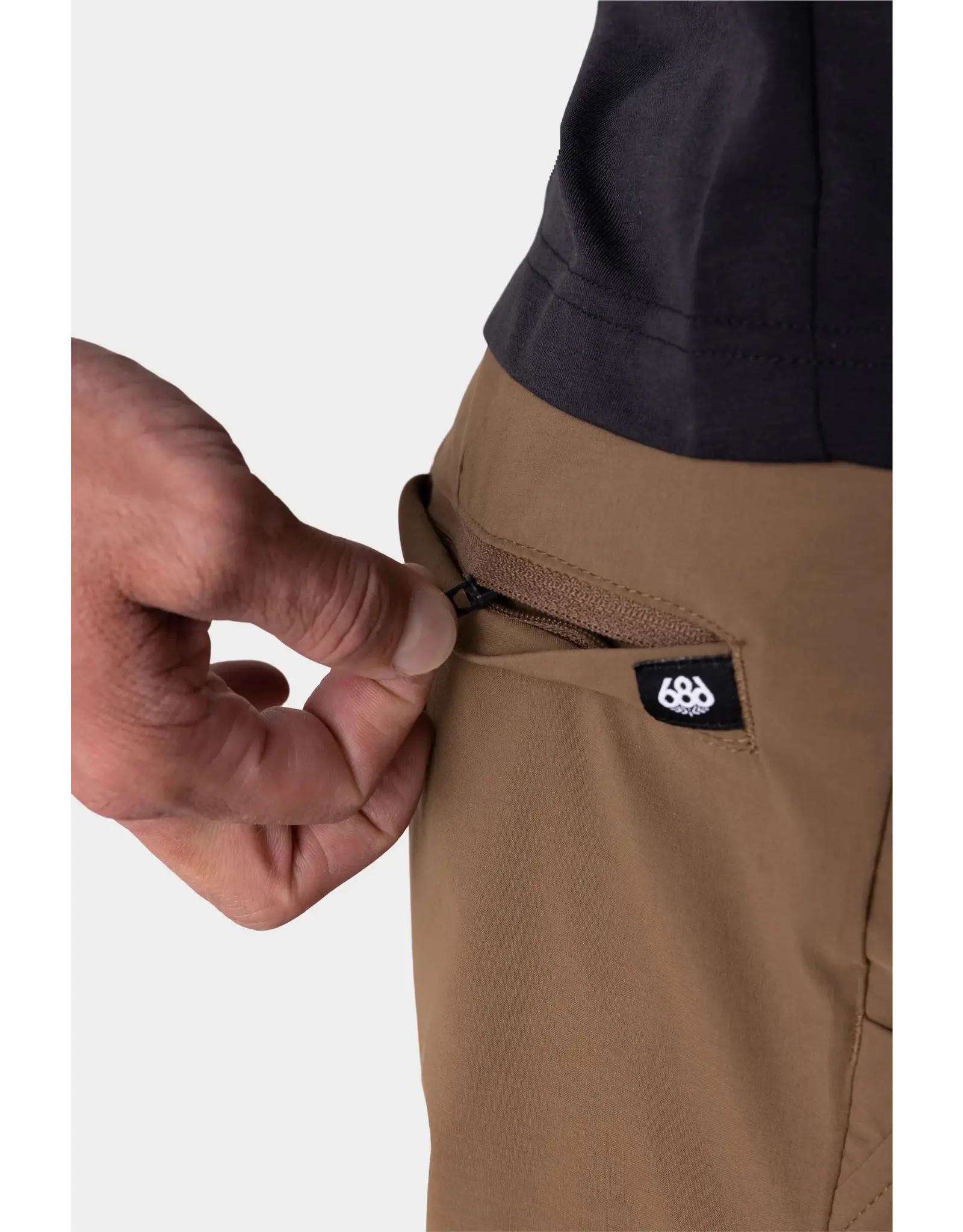 686 Everywhere Featherlight Chino Short