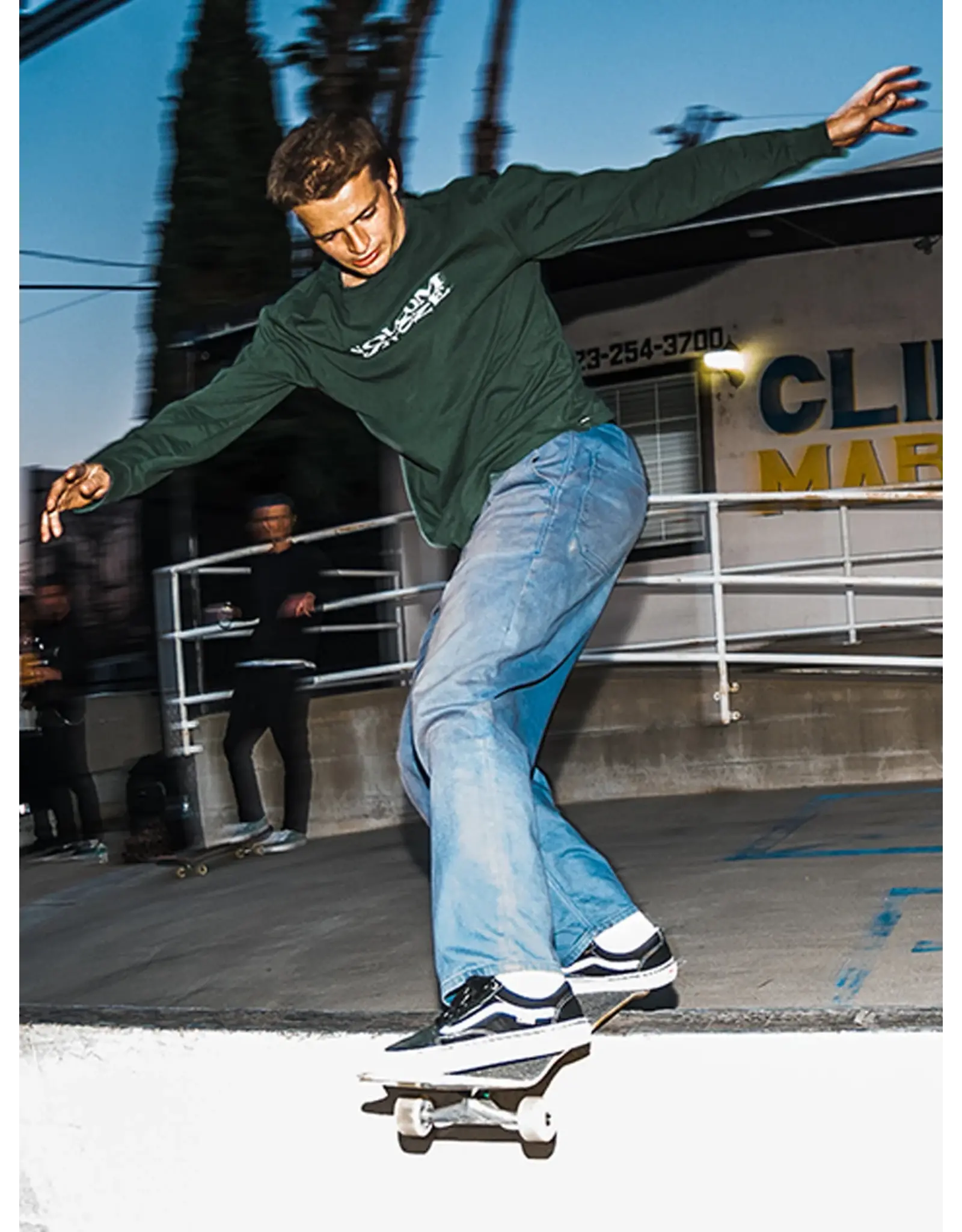 Volcom Men's Skate Vitals Long Sleeve Tee