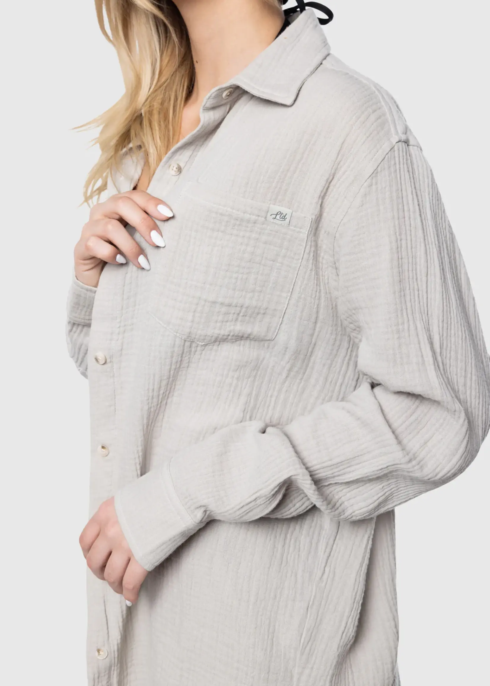 TEAMLTD Women's Boat Day Button Up Shirt