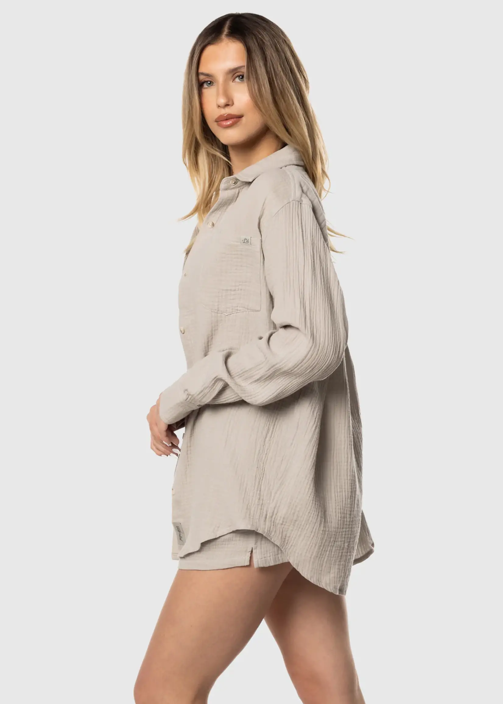 TEAMLTD Women's Boat Day Button Up Shirt