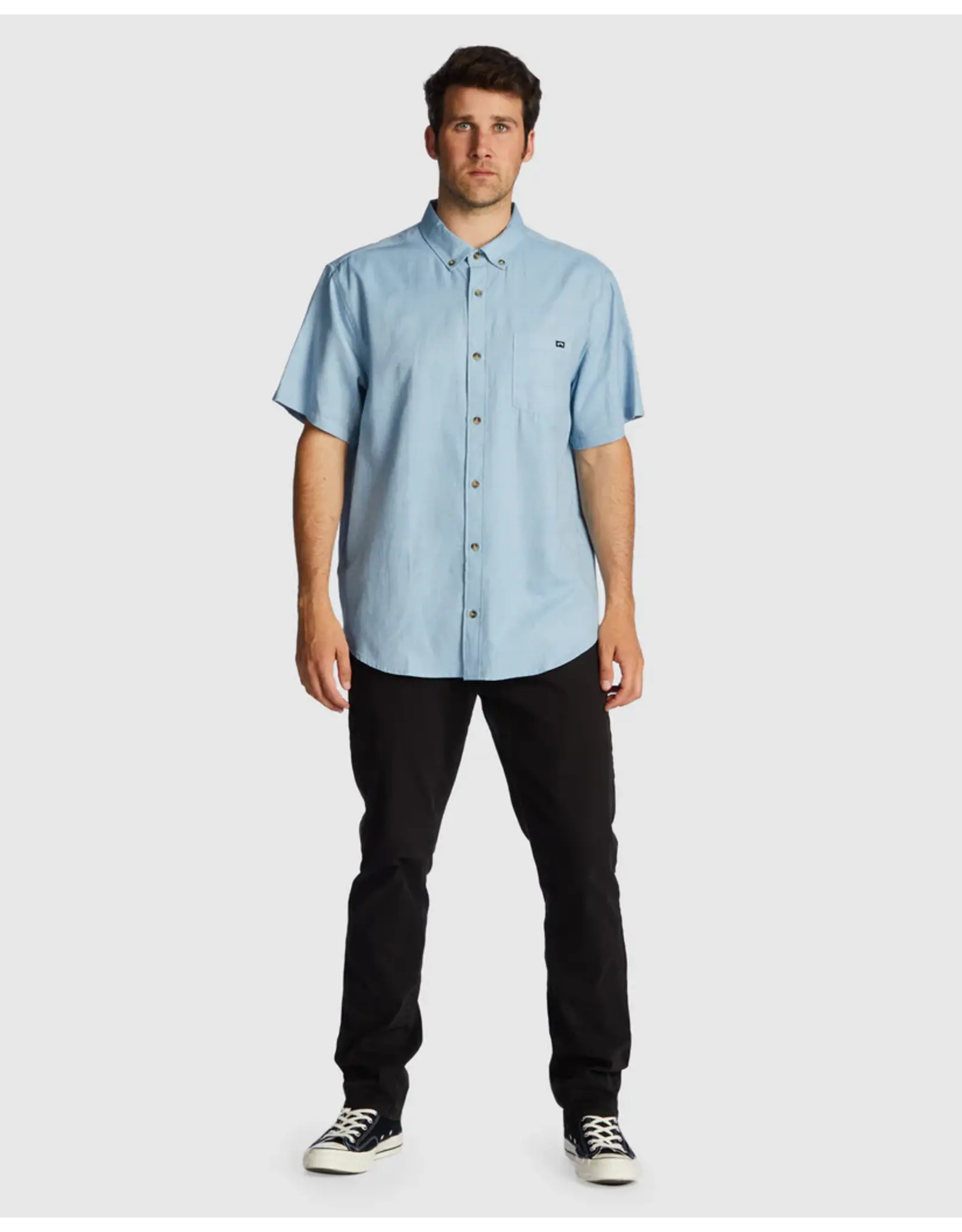 Billabong Men's All Day Short Sleeve Button up Shirt
