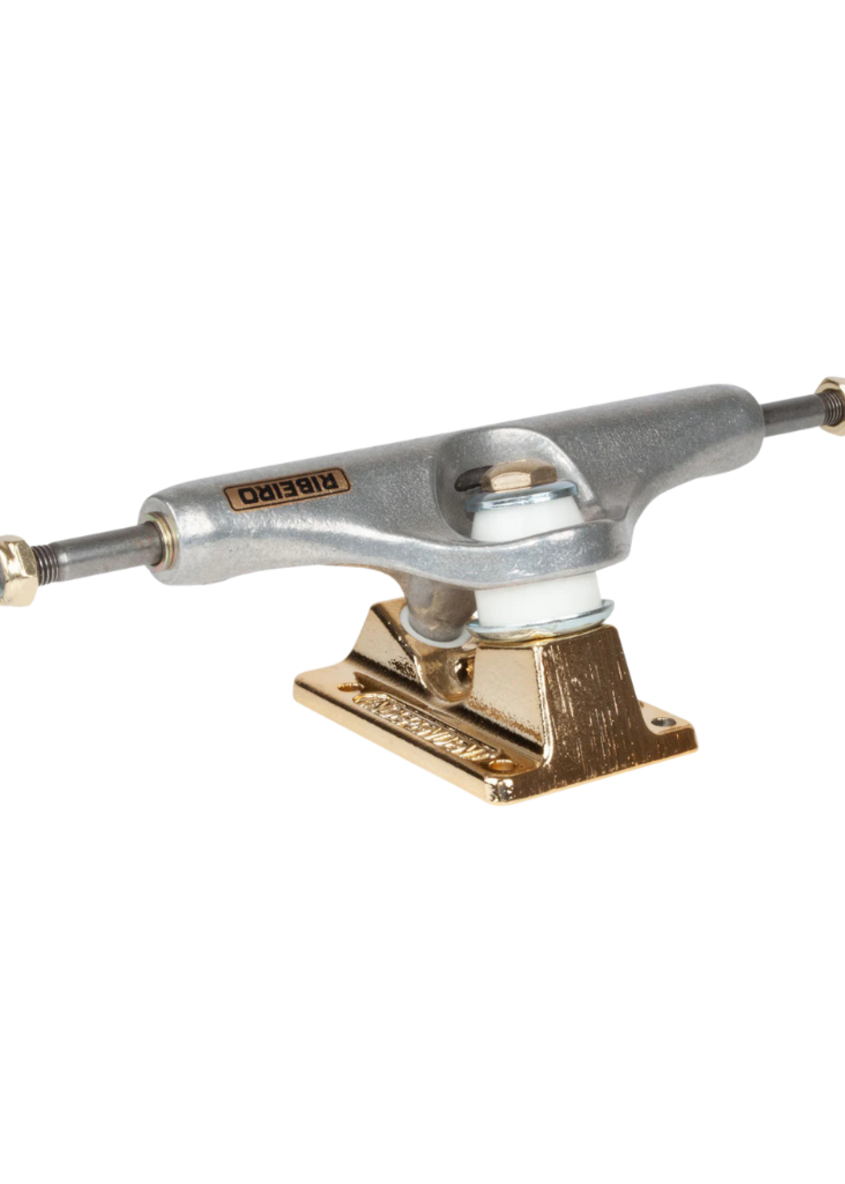 Independent Indy Stage 11 Carlos Ribeiro Mid Pro Skateboard Truck
