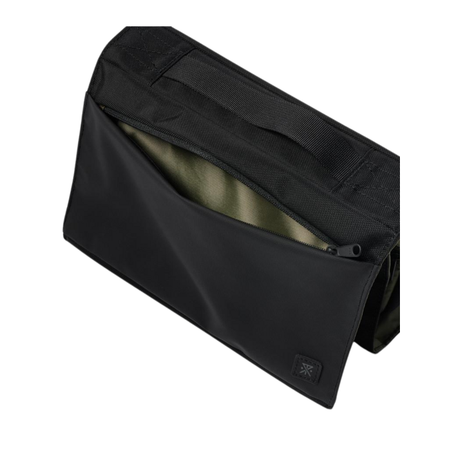 Roark Travel Roll Pouch