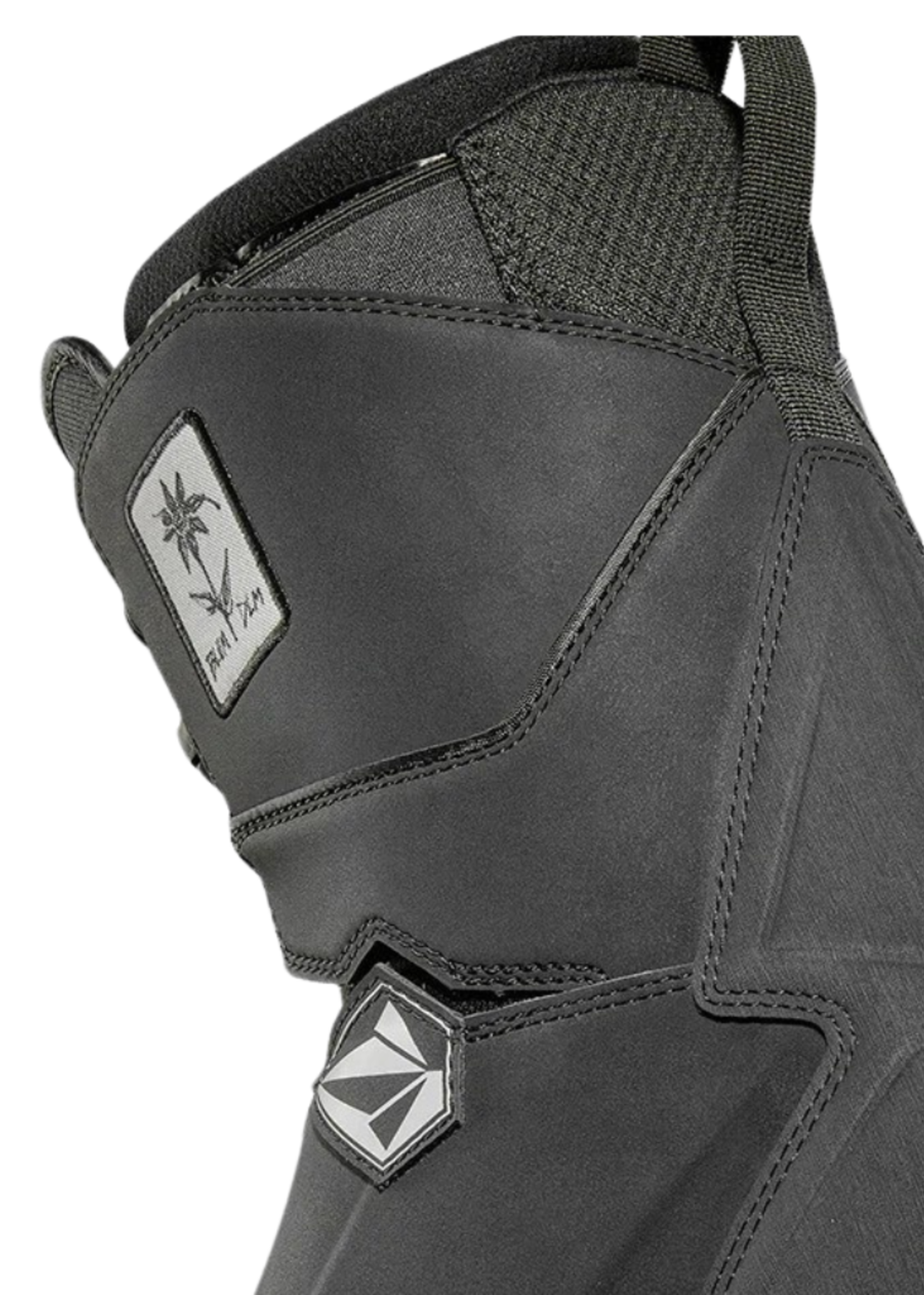 ThirtyTwo Men's Lashed Double BOA x Volcom Snowboard Boot | Black / Gum