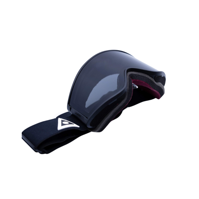 Ashbury A12 | Black Triangle