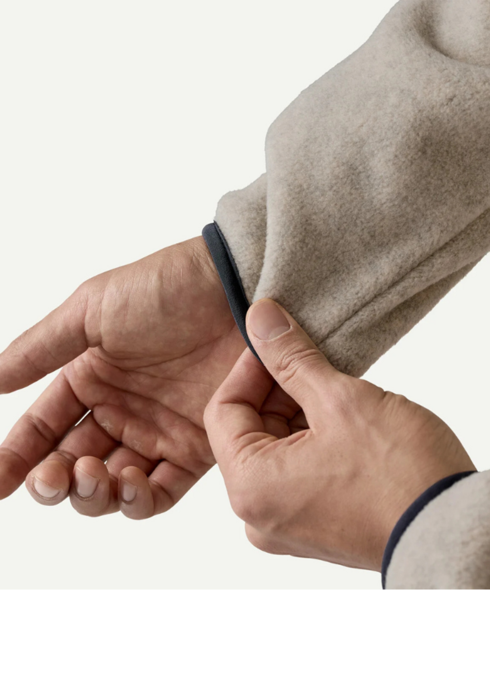 Patagonia M's Lightweight Synchilla Snap-T Pullover | Oatmeal Heather w/ Smolder Blue