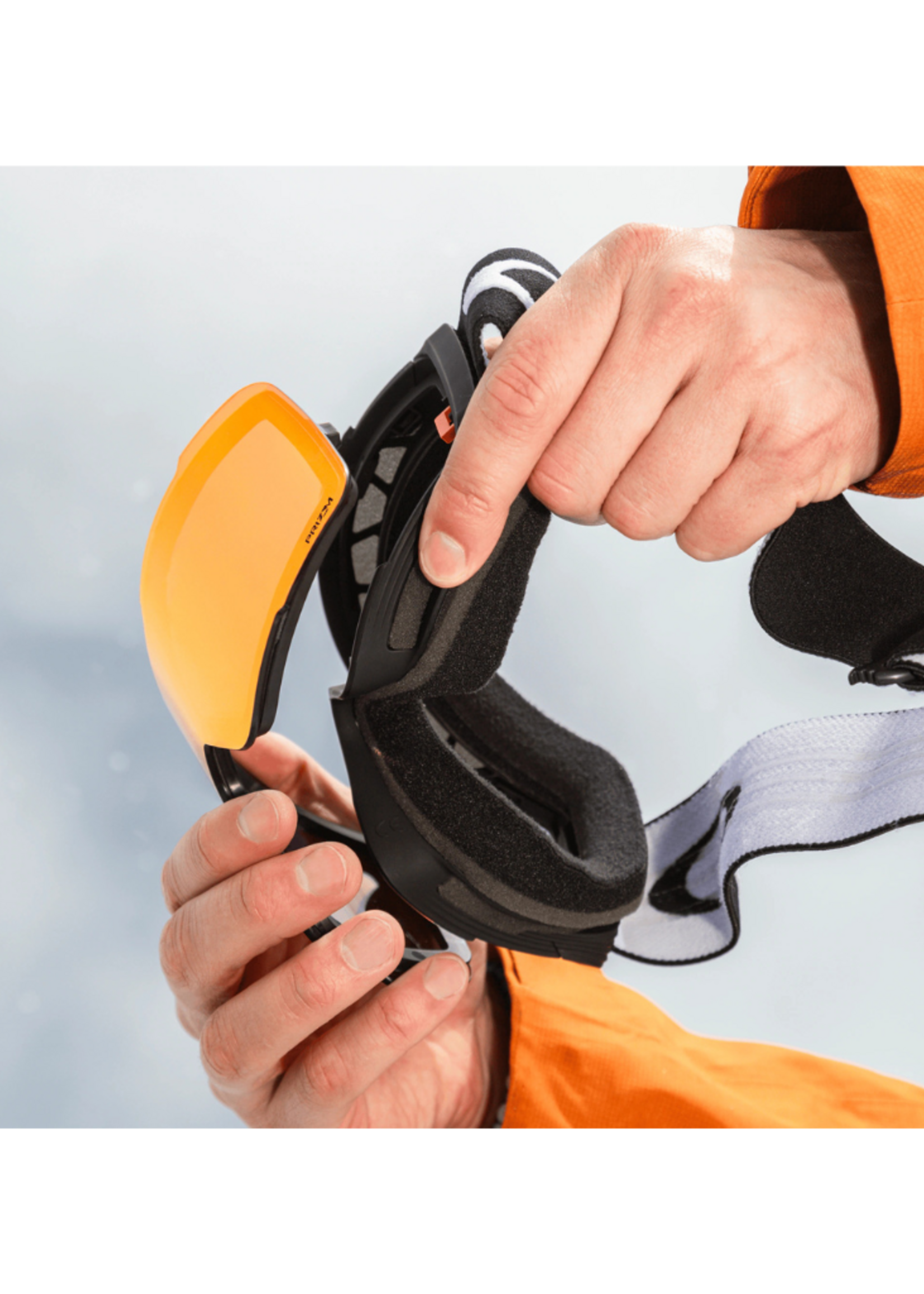 Oakley Line Miner Pro Snow Goggles Large | Prizm Torch w/ Matte Black  + Bonus Prizm Iced Lens