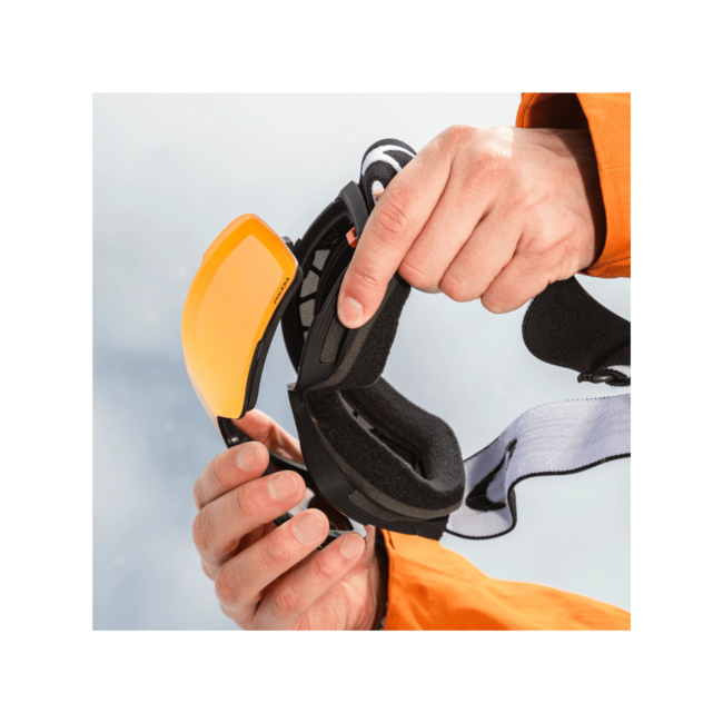Oakley Line Miner Pro Snow Goggles Large | Prizm Torch w/ Matte Black  + Bonus Prizm Iced Lens