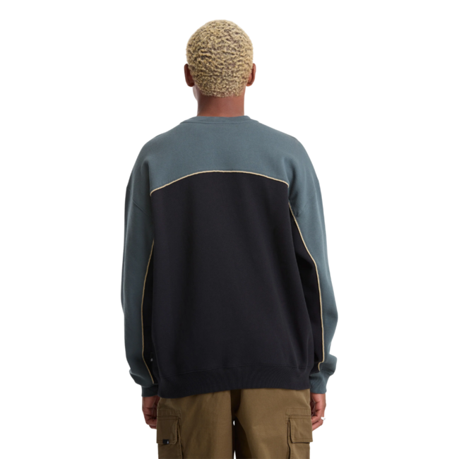Volcom Men's 2K Stone Crew | Castlerock