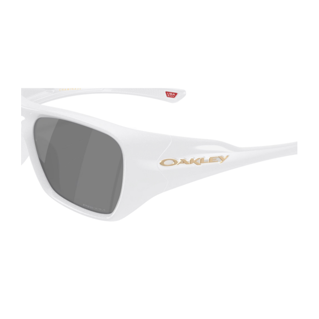 Oakley Chaminade