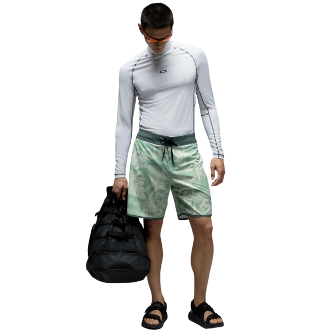 Oakley Men's Sessions RC 19" Boardshort | Camo Hibiscus