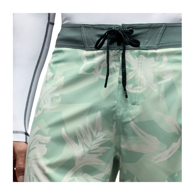 Oakley Men's Sessions RC 19" Boardshort | Camo Hibiscus