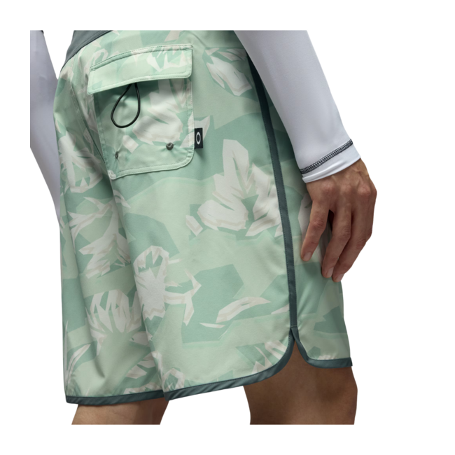 Oakley Men's Sessions RC 19" Boardshort | Camo Hibiscus