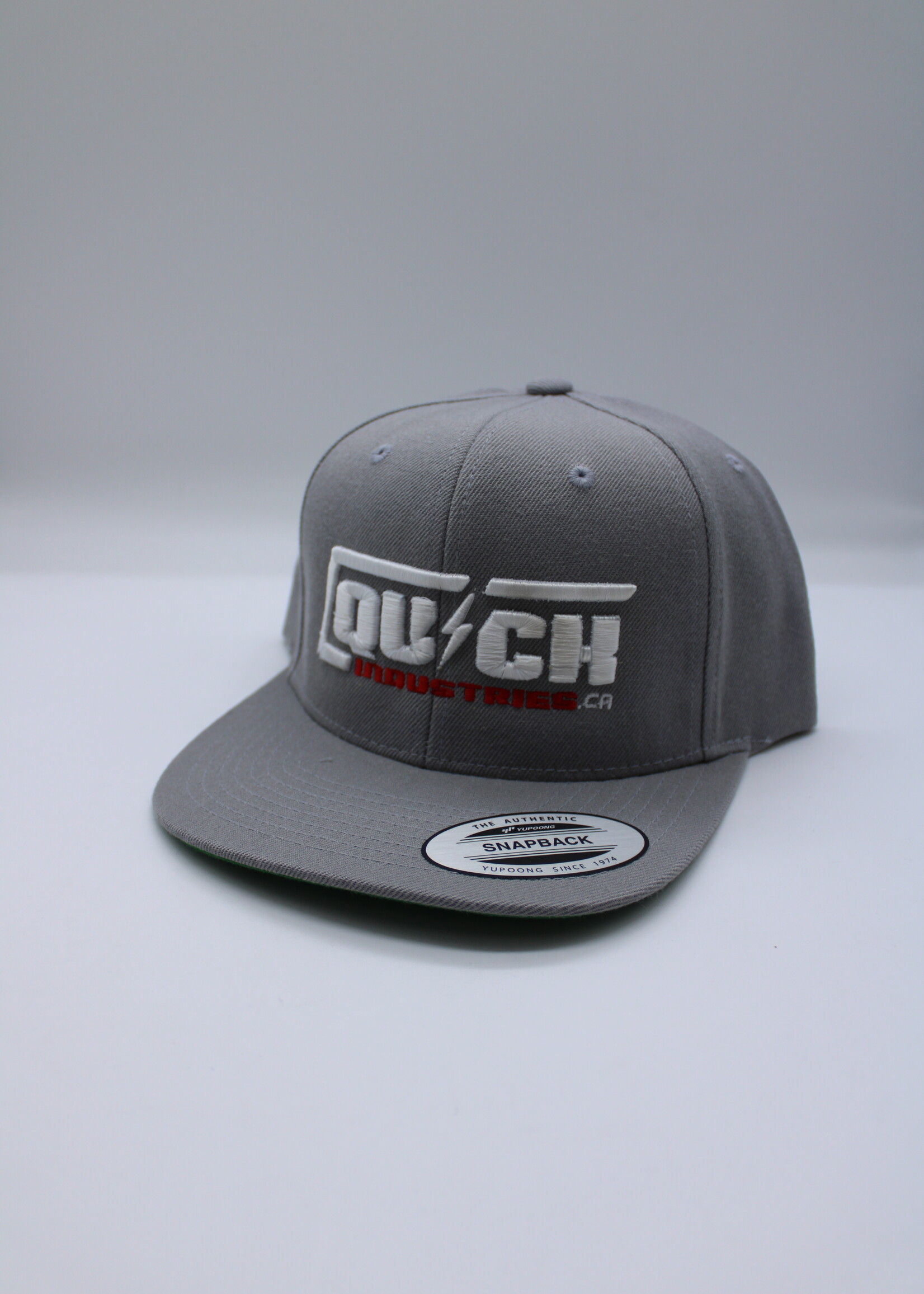 QUICK INDUSTRIES Flat Brim Logo (Snapback)