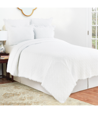 C&F Trellis White Twin Quilt Set