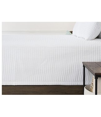 Rizzy Home White Striped Patterned Quilt (QUEEN)
